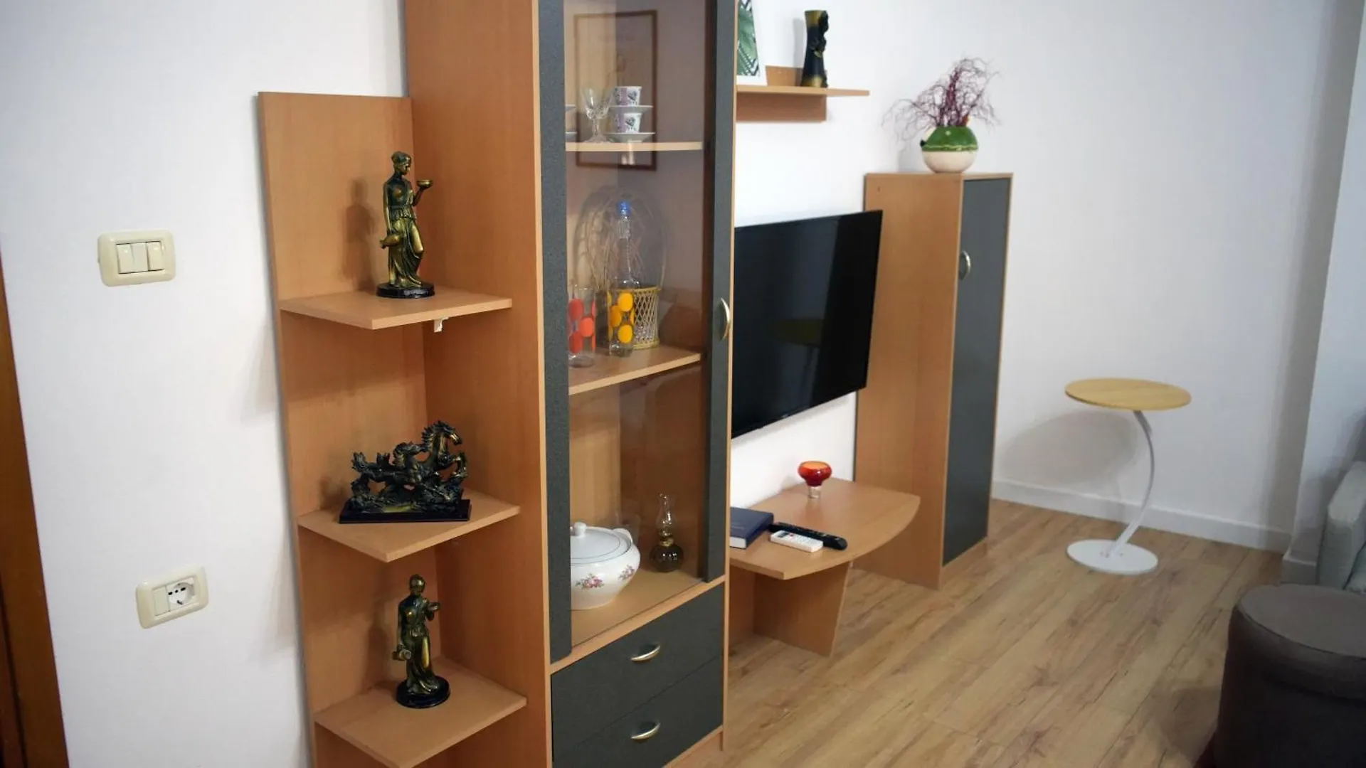 Melek Luxury Apartment Unit 15 Gjirokaster