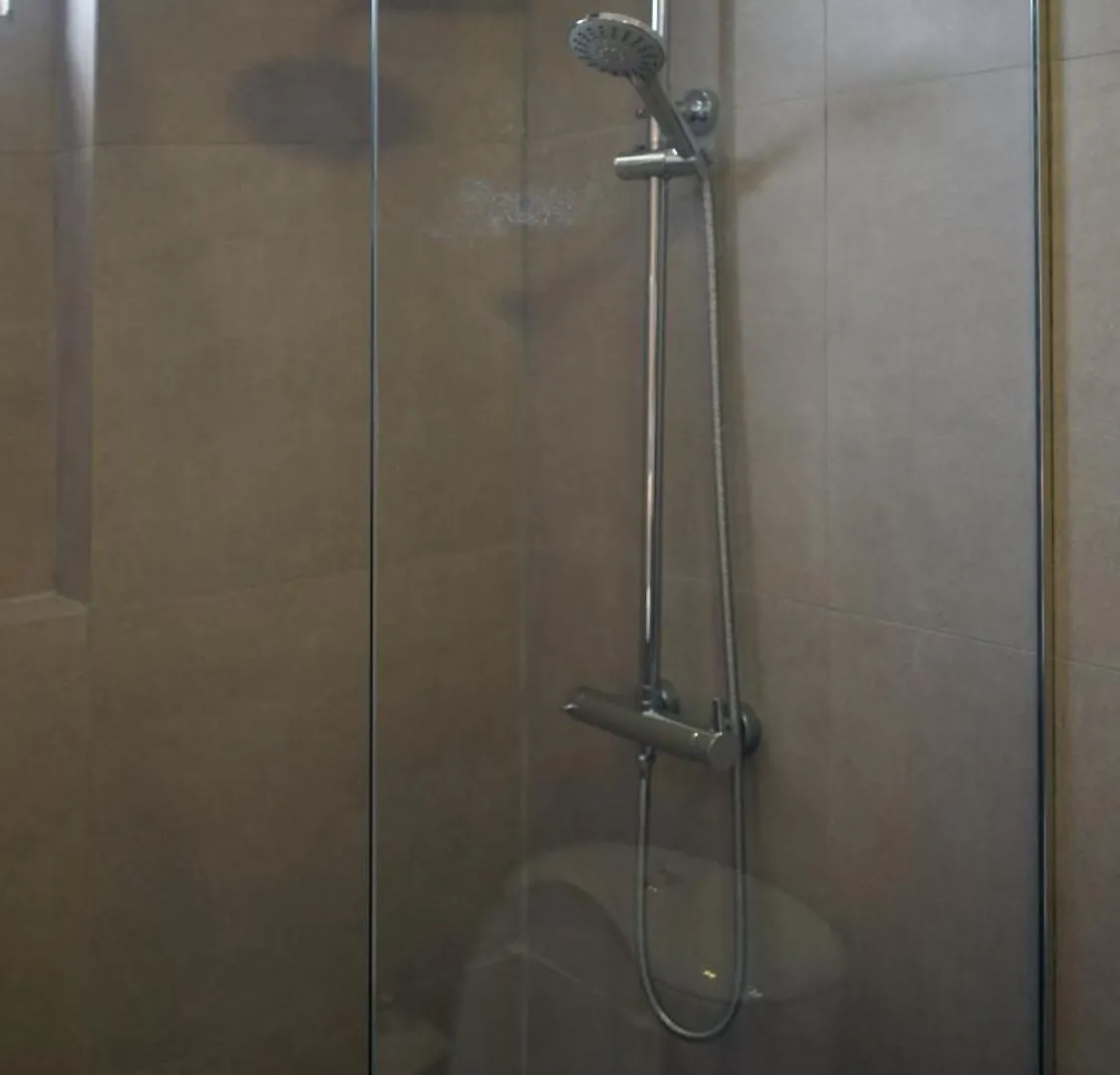 Melek Luxury Apartment Unit 15 Gjirokaster