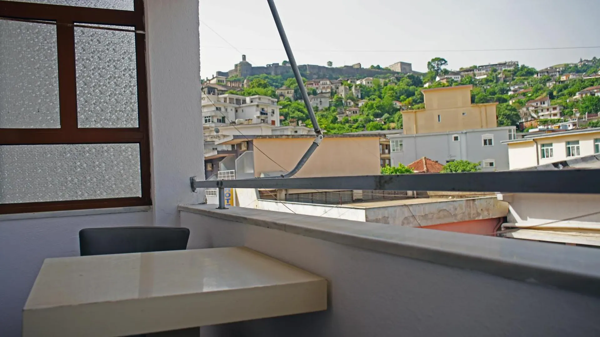 Melek Luxury Apartment Unit 15 Gjirokaster