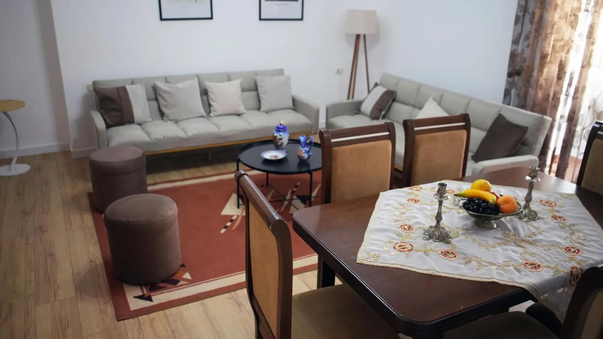 Melek Luxury Apartment Unit 15 Gjirokaster